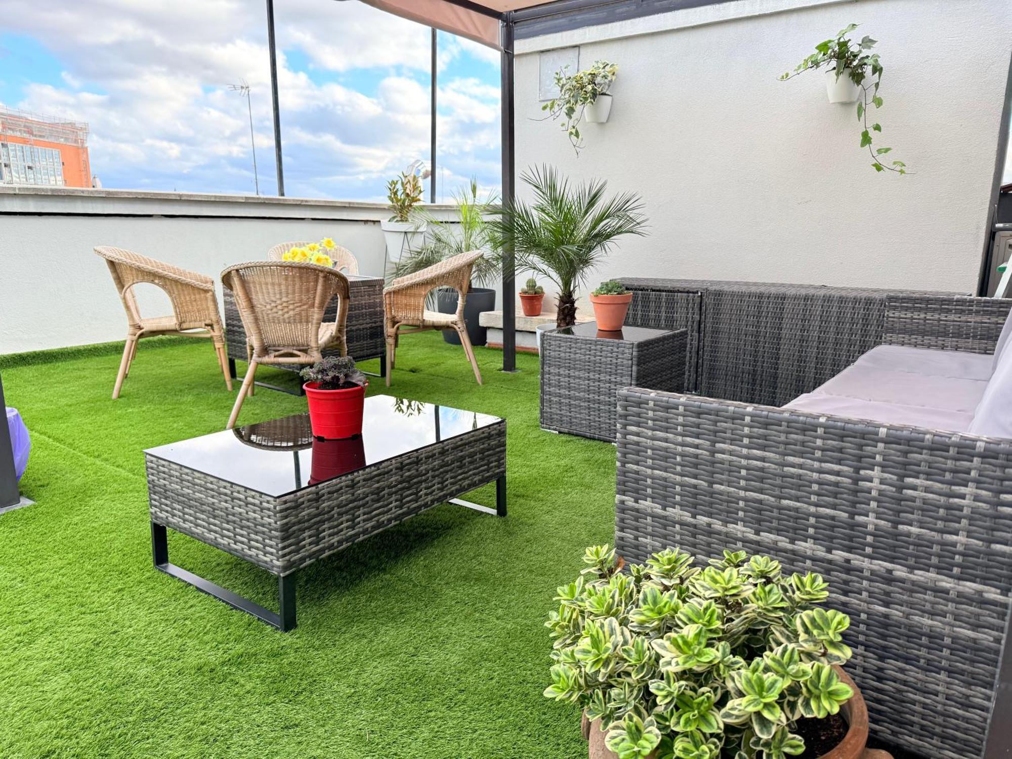 Penthouse Madrid View Apartment Exterior photo